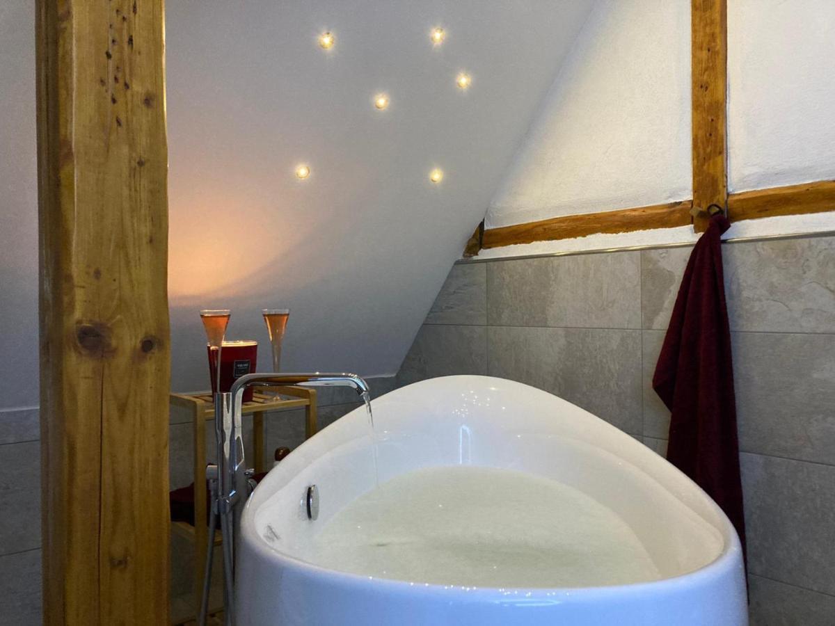 Saarburg Wine Apartments ภายนอก รูปภาพ